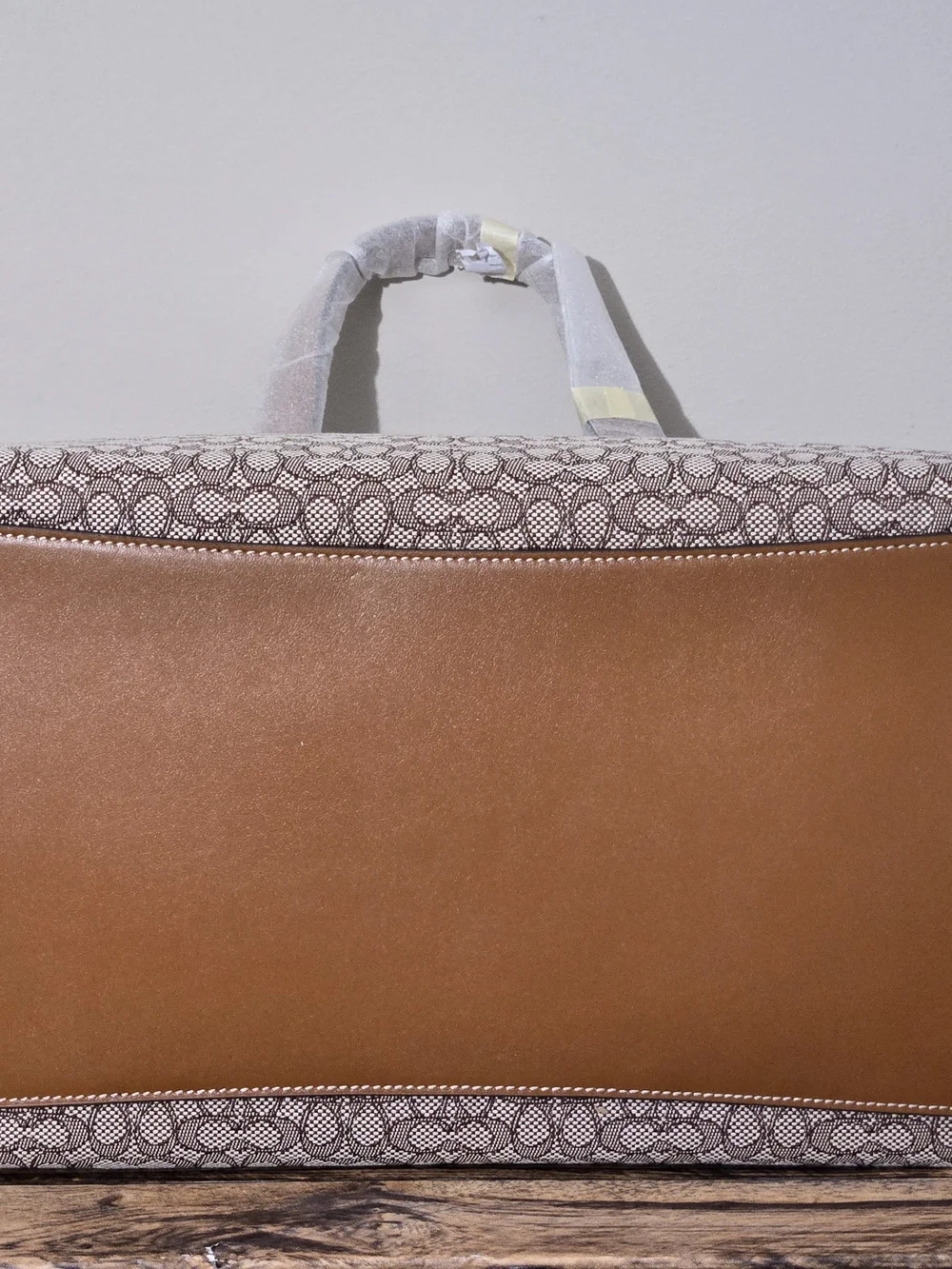 COACH Field Tote 40 In Micro Signature Jacquard